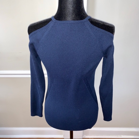 Trina Turk Sexy Kawaii Open-ShoulderSweater Medium - Picture 4 of 7